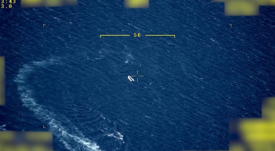 MSB: Yunanistan'ın denize bıraktığı göçmenler kurtarıldı