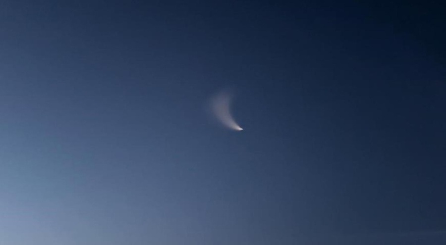 Iğdır'da gökyüzünde beliren esrarengiz ışık paniğe neden oldu
