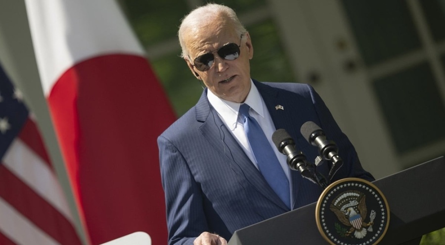 Joe Biden tüm programlarını iptal edip Beyaz Saray'a dönüyor