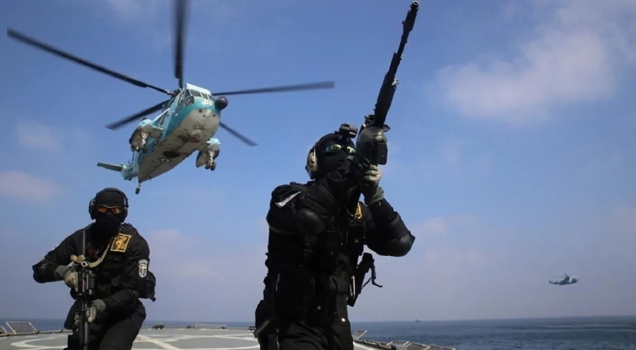 İran Savunma Bakanı: İsrail'e saldırı için hava ve kara sahasını açan ülkelere kararlılıkla cevap verilecek