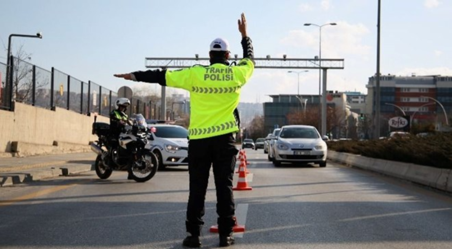 Drift yapan sürücüye para cezası kesildi