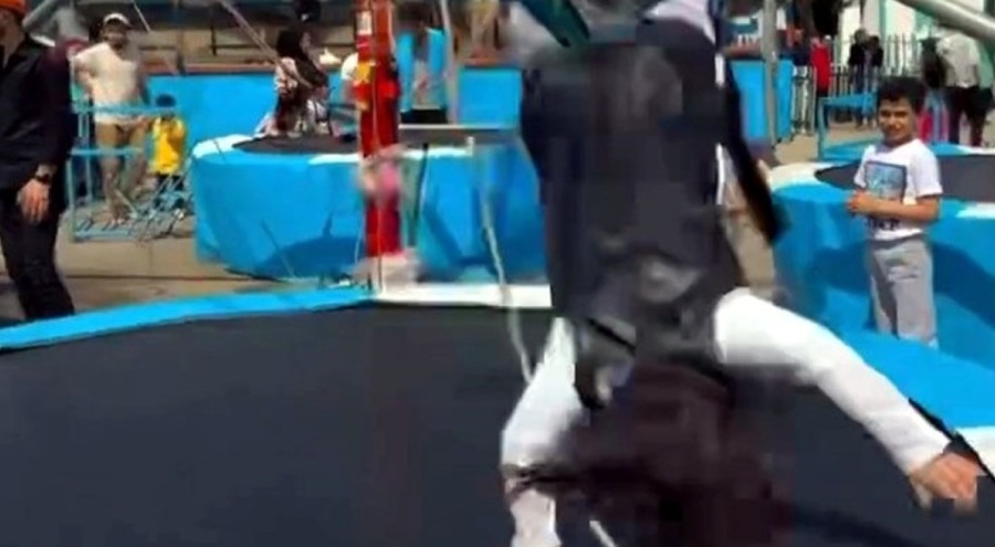 Lunaparkta korku dolu anlar! Trambolinin kemeri açıldı, savruldu