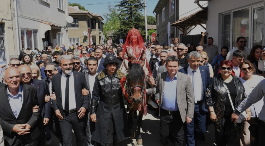 Osmangazi'de köy düğünü geleneği yaşatıldı