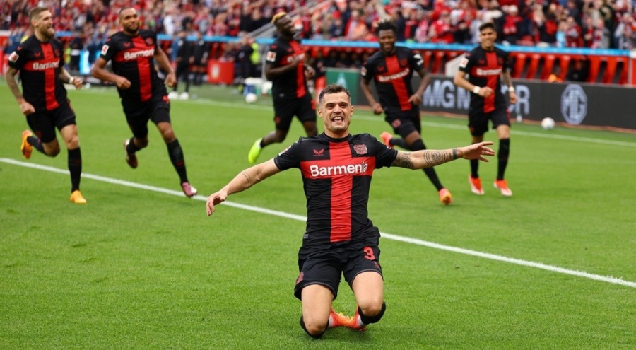 Bayer Leverkusen, Bundesliga'da şampiyonluğunu ilan etti