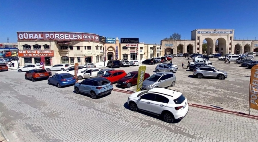 Kütahya çiniciler çarşısı, ramazan bayramı'nda 30 bin ziyaretçi ağırladı