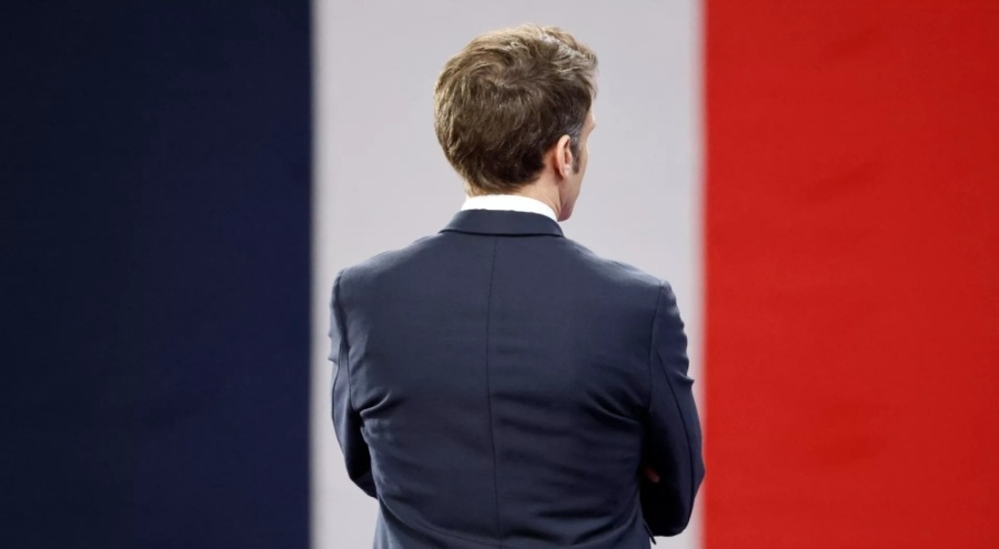 Macron, İran'ın tecrit edilmesi çağrısında bulundu