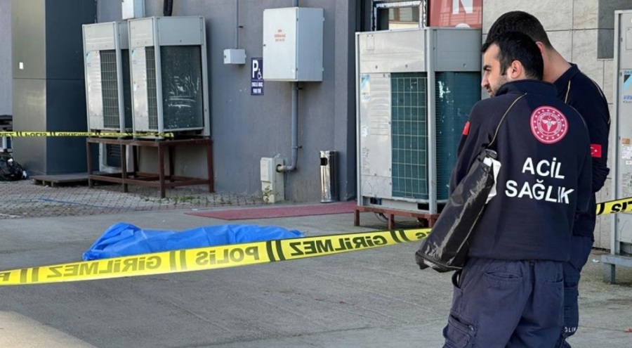 Korkunç olay! 14. kattan kendini boşluğa bıraktı...