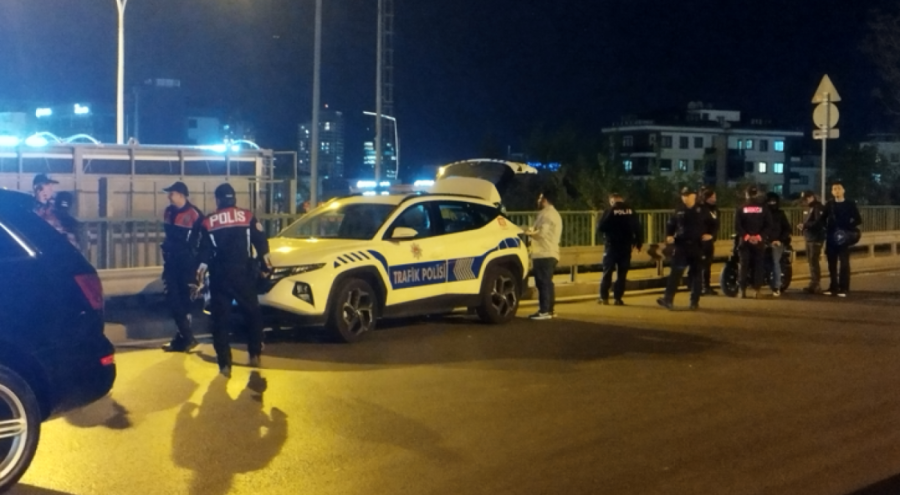 Polis denetimlerinde uyuşturucu madde ele geçirildi