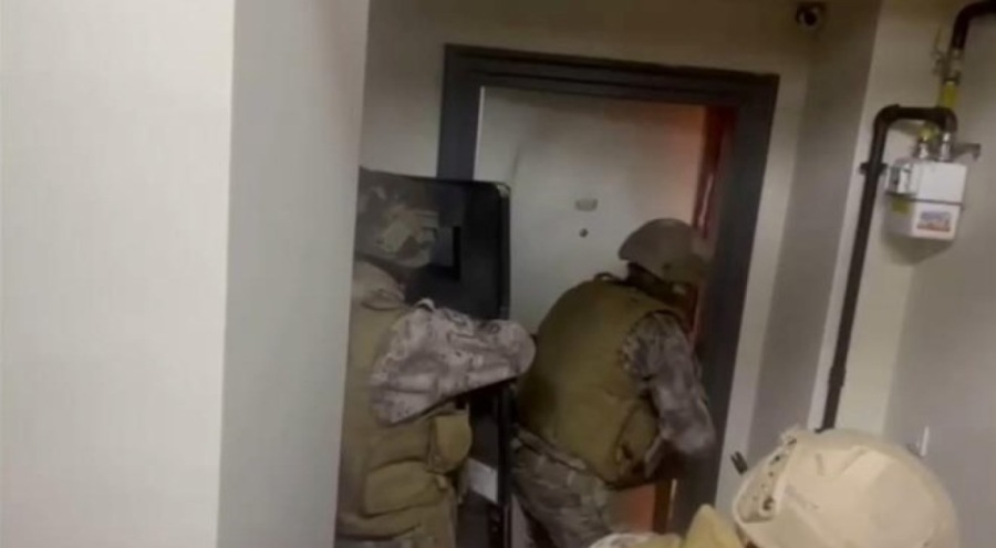 Kırmızı bültenle aranıyordu! İstanbul'da yakalandı