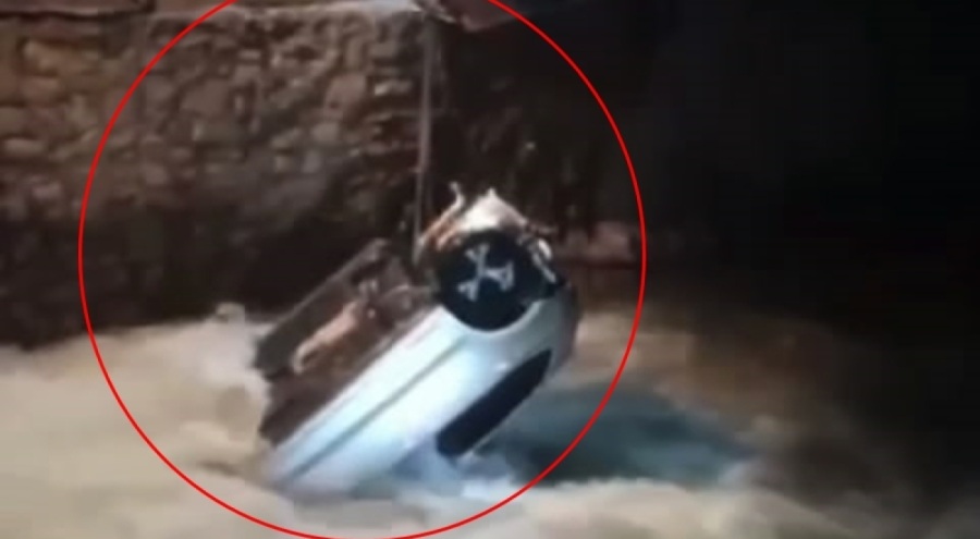 Şırnak'ta otomobil dereye uçtu: 4 kişi öldü