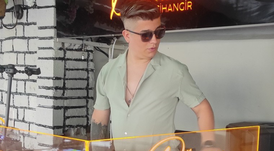 DJ'ye silahlı saldırı! 'Selamı var' deyip vurdular