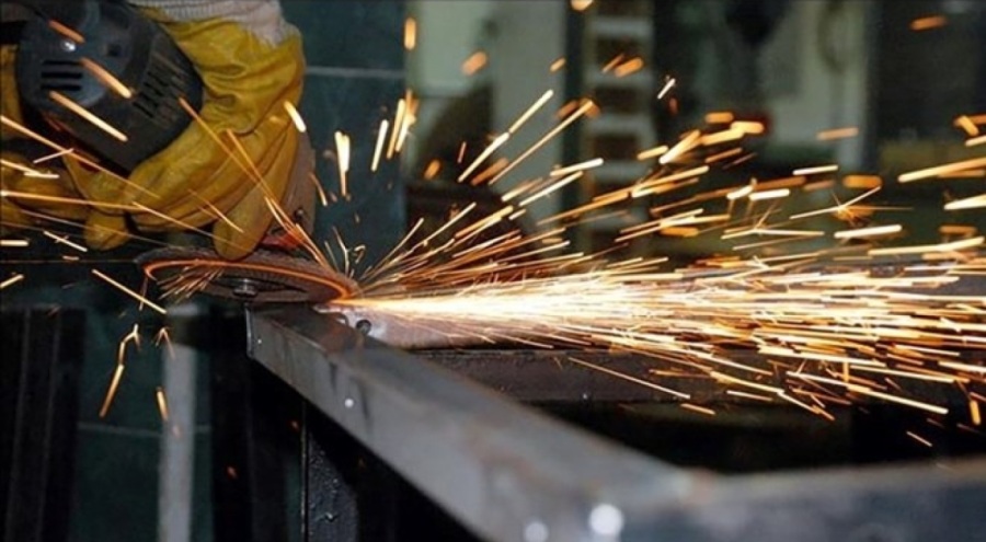 ABD'de sanayi üretimi beklentiler paralel seyretti