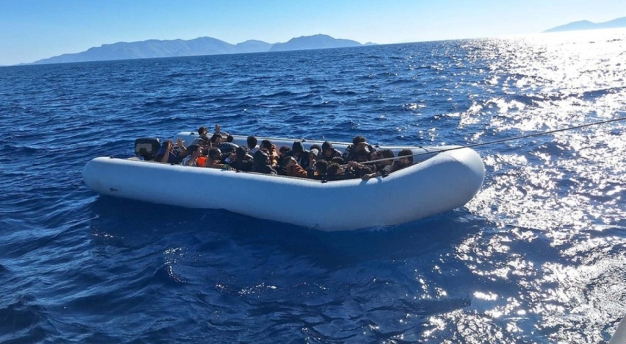 25 kaçak göçmen kurtarıldı