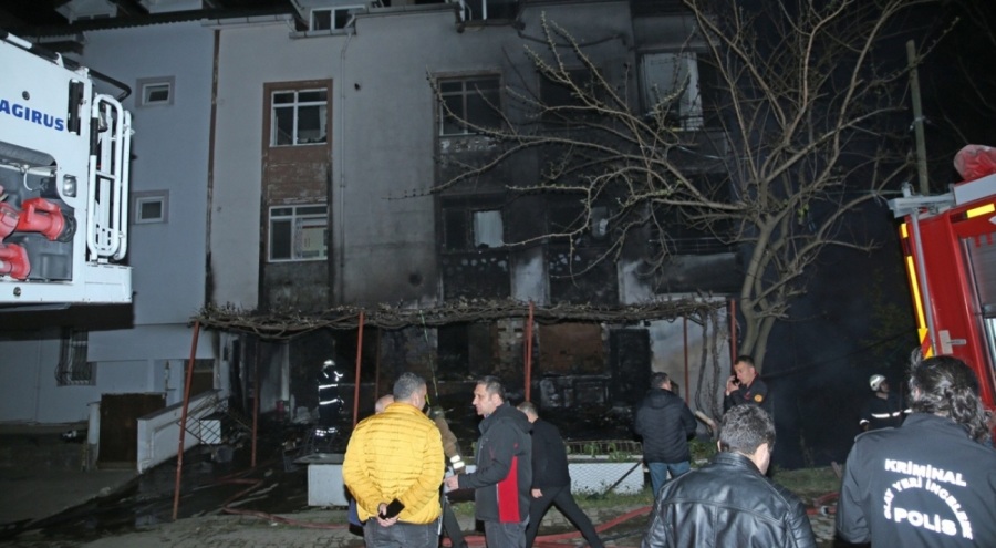 Ordu'da çıkan yangında 5 kişi dumandan etkilendi