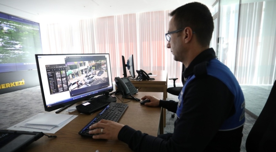 Bursa İnegöl'de kural ihlali yapan sürücülere anlık uyarı