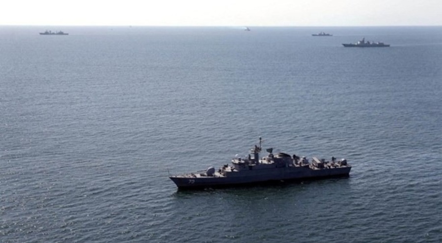 İran, Umman Körfezi'nde batan geminin mürettebatlarını kurtardı