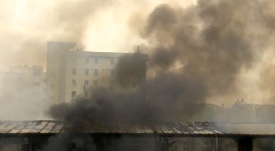 Mobilya imalathanesinde yangın!