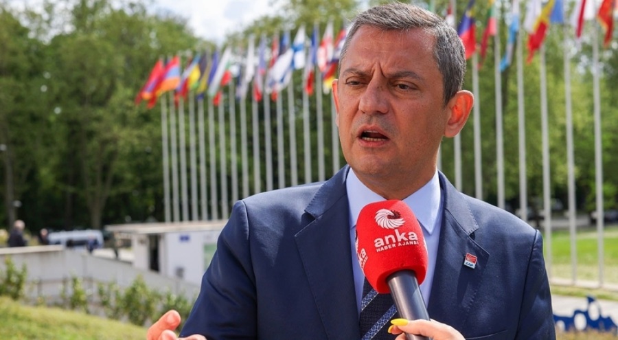 Özgür Özel'den Erdoğan'a: Seçmen ilk seçimde kulağını koparır