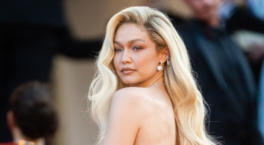 Gigi Hadid yeni imajıyla dikkat çekti