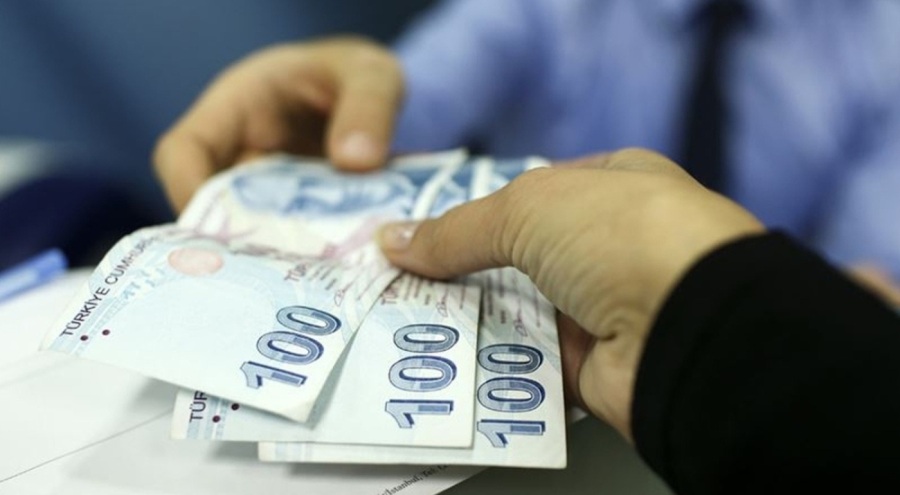 Kendisini banka görevlisi olarak tanıtıp vatandaşın 94 bin 680 lirasını dolandırmaya çalıştı