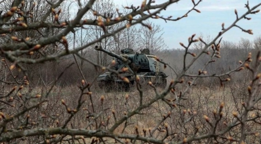 Ukrayna Kırım'daki Rus hedeflerine nişan aldı