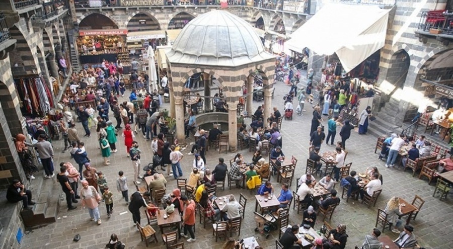 Diyarbakır bayram tatilinde yaklaşık 500 bin kişiyi ağırladı