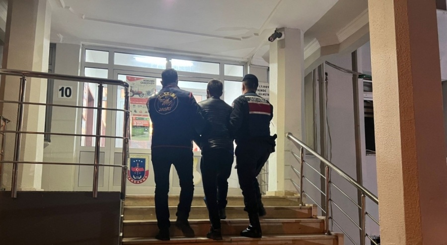Bursa'da hırsızlık yapan şahsı JASAT ekipleri kıskıvrak yakaladı