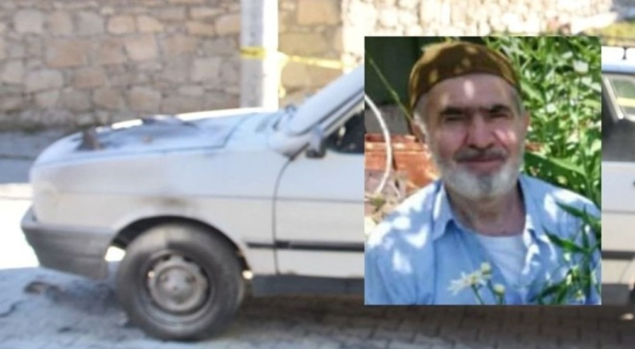 Otomobilindeki yangını söndürmek isterken öldü