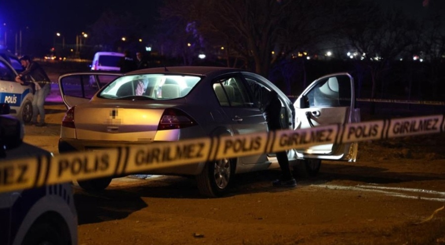Aracın içinde göğsünden vurulmuş halde ölü bulundu