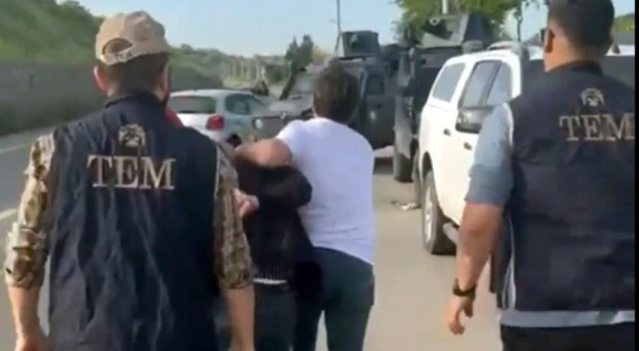 Bakan Yerlikaya duyurdu: Atatürk ve Erdoğan'ın fotoğraflarına hakaret eden şahıs gözaltına alındı