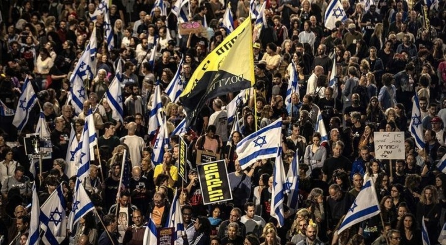 İsrail'de binlerce kişi sokaklara indi! Hükümetin istifasını istedi