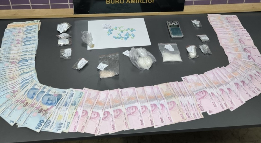 Bursa'da aracında uyuşturucu madde bulunan zanlı gözaltına alındı