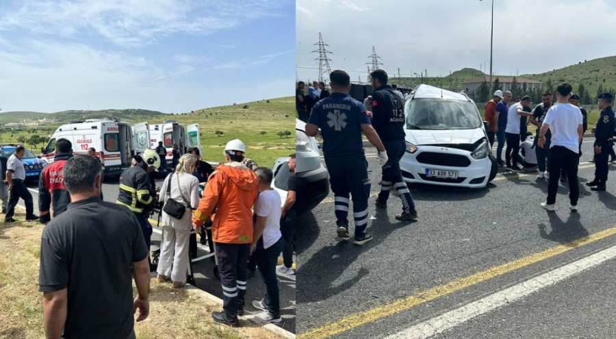 İki araç birbirine girdi: 11 yaralı