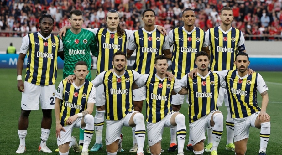 Fenerbahçe'de 7 futbolcu kart sınırında!