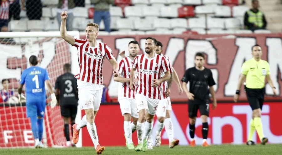 Antalyaspor, Hatayspor'u yendi