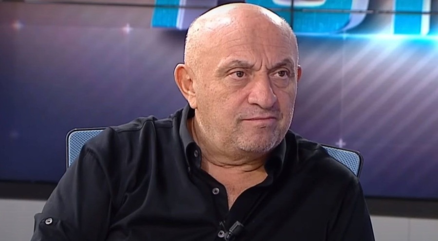 Sinan Engin, Beyaz Futbol'dan ayrılacağını açıkladı!