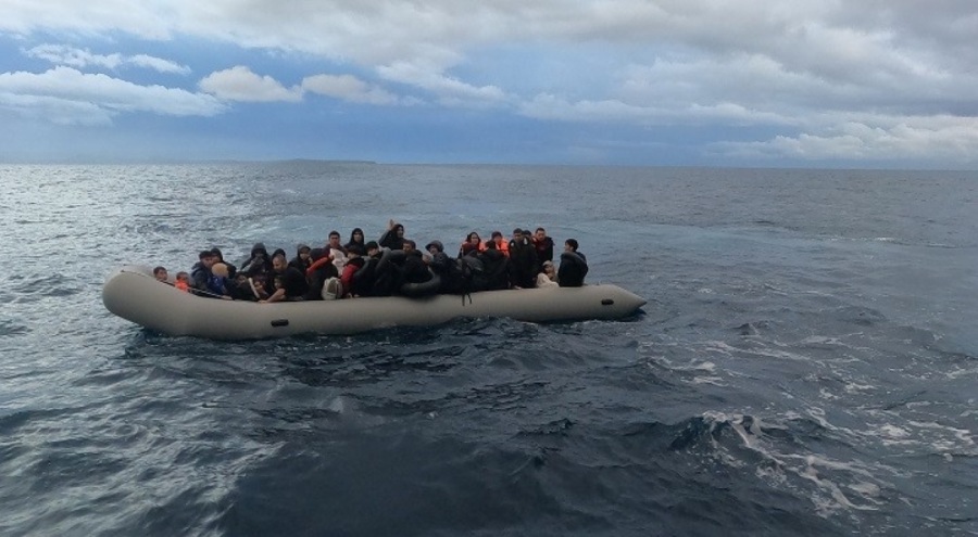 Ayvalık açıklarında düzensiz göçmenler yakalandı