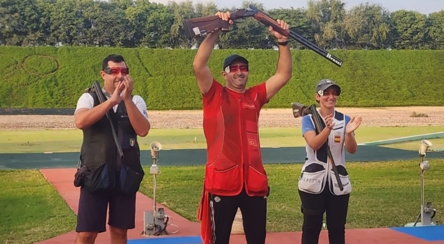 Milli atıcı Oğuzhan Tüzün olimpiyat kotası aldı