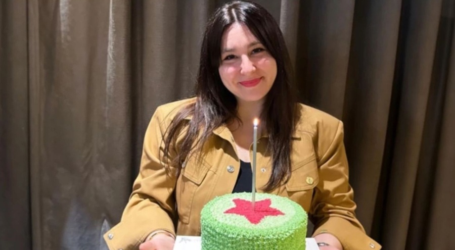 Yasemin Sakallıoğlu'nun doğum günü pastası eleştirilmişti: Sayenizde yanlış anlaşıldım
