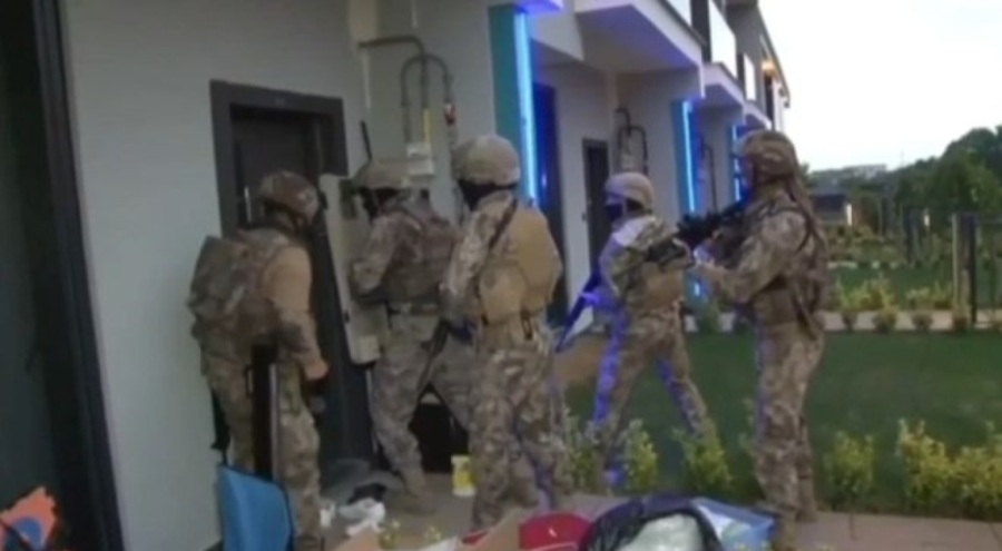 11 ilde dolandırıcılık şebekesine operasyon!