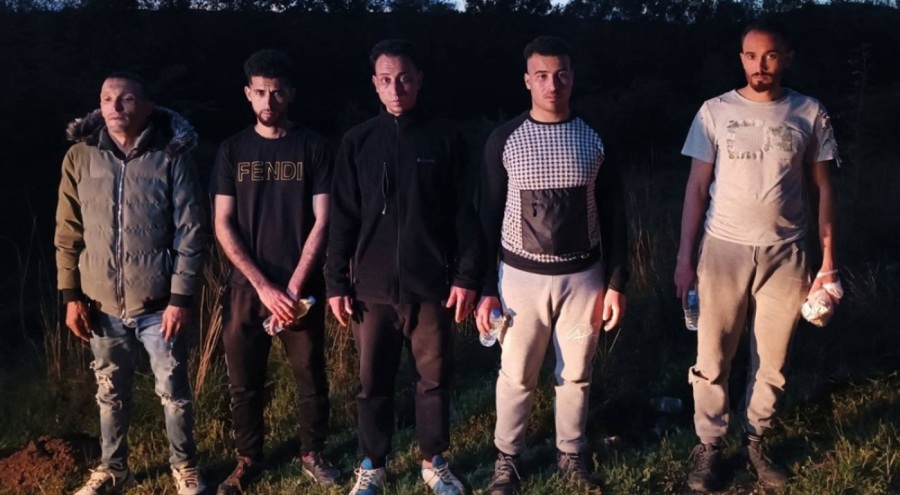 Edirne'den Bulgaristan'a geçmeye çalışan kaçak göçmenler yakalandı