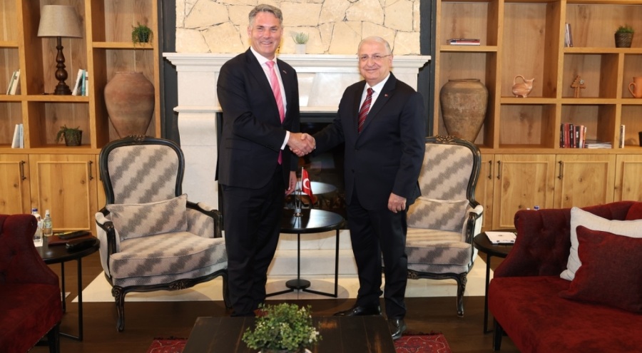 Bakan Güler, Avustralya Başbakan Yardımcısı ve Savunma Bakanı ile görüştü