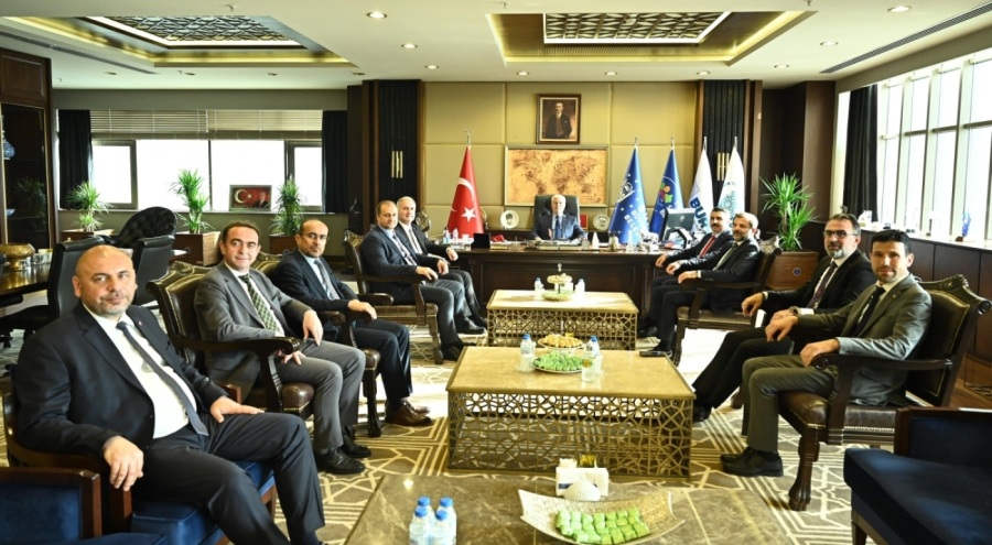 Bursa Büyükşehir Belediye Başkanı Bozbey, AK Partili Belediye başkanlarını ağırladı