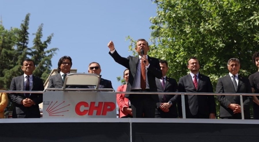 CHP Genel Başkanı Özgür Özel: Müzakere de mücadele de ederiz
