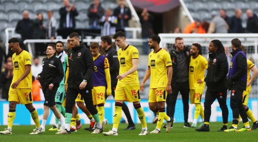 Premier League'den düşen ilk takım belli oldu!