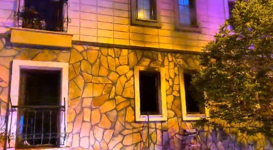 Bursa'da eşi boşanmak isteyince evi ateşe verdi