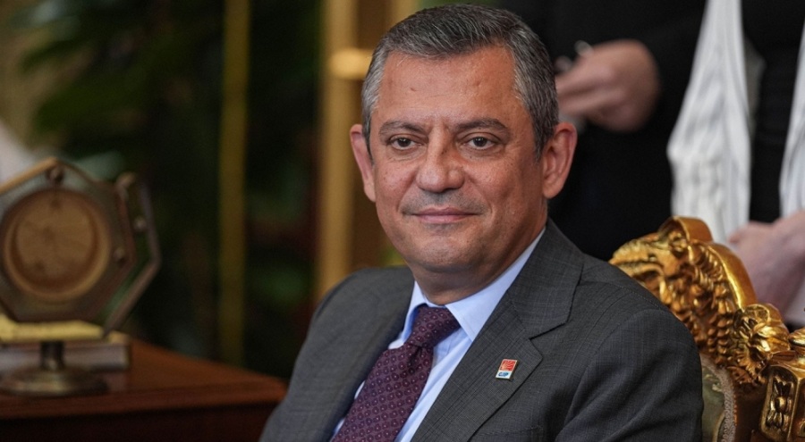 Özgür Özel: Rakibe saygı erdemdir, yenile yenile kazanmayı öğrendik