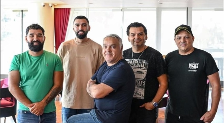Gipsy Kings, kurucu üyelerinden Tonino Baliardo ile Türkiye'ye geliyor