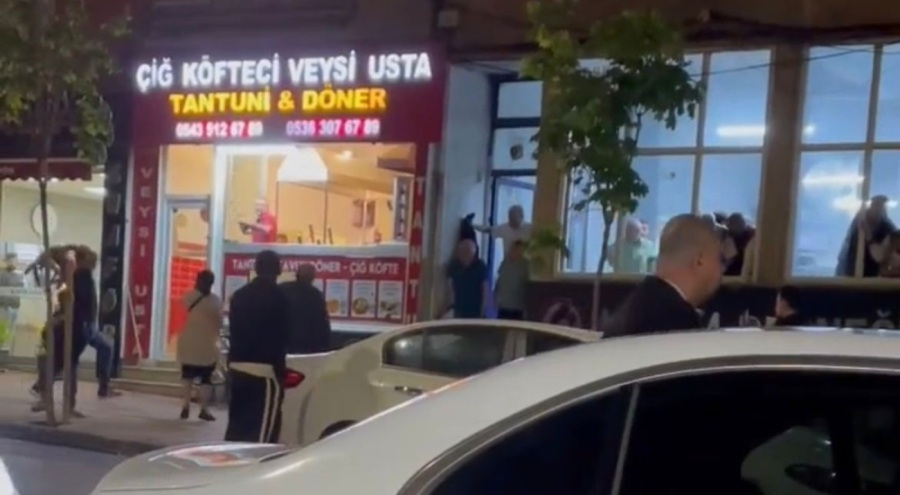 Bursa'da hesap kavgası! Sandalyeler havada uçuştu