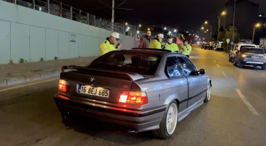 Bursa'da trafiği tehlikeye düşürenlere ceza yağdı!